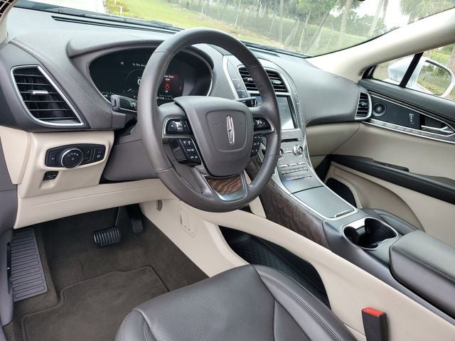 2019 Lincoln Nautilus Reserve