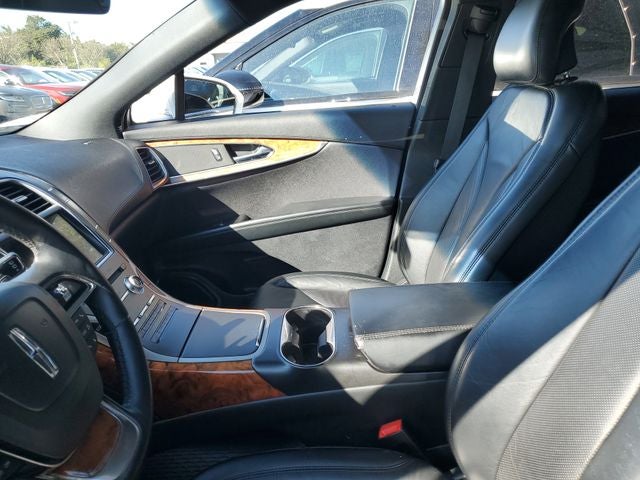 2019 Lincoln Nautilus Select