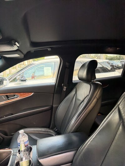 2019 Lincoln Nautilus Select