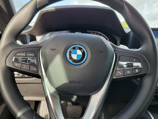 2022 BMW 3 Series 330e iPerformance