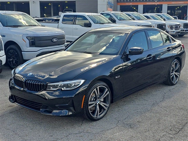 2022 BMW 3 Series 330e iPerformance