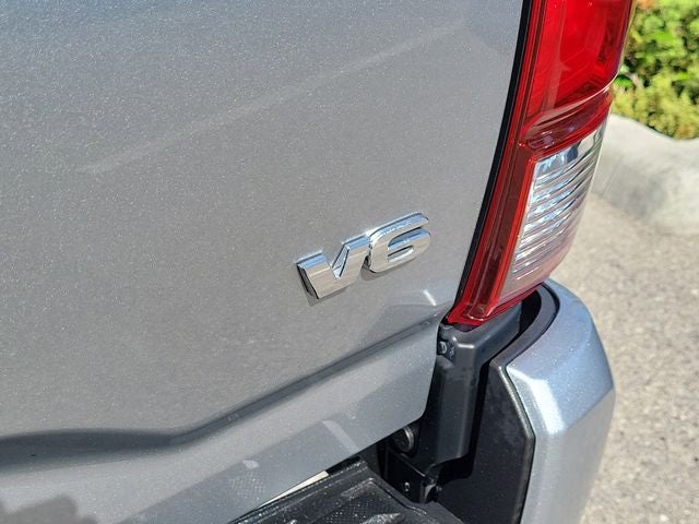 2022 Toyota Tacoma SR V6