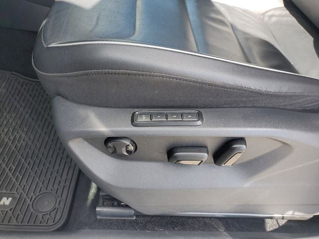 2018 Volkswagen Tiguan 2.0T SEL Premium