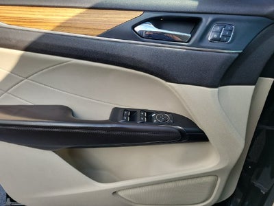 2015 Lincoln MKC Base