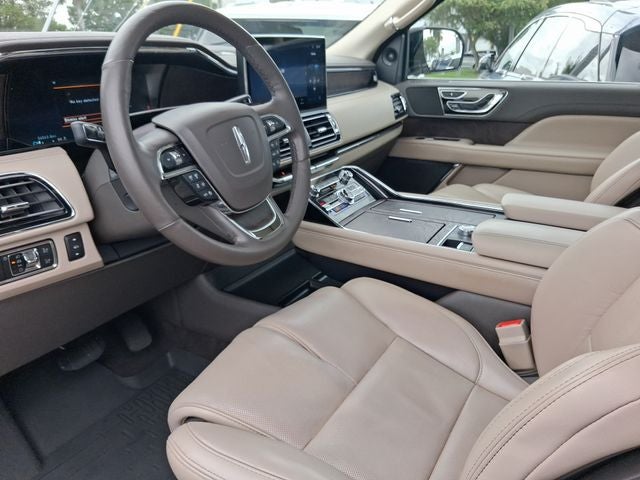 2023 Lincoln Navigator Reserve