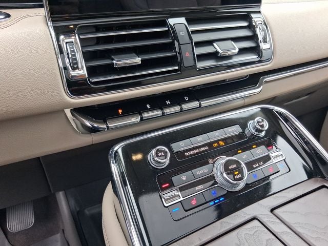 2024 Lincoln Navigator Premiere