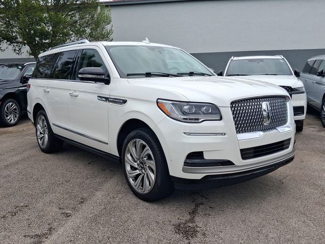 2024 Lincoln Navigator Premiere