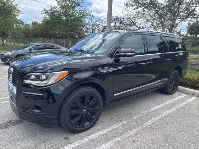 2022 Lincoln Navigator L Reserve