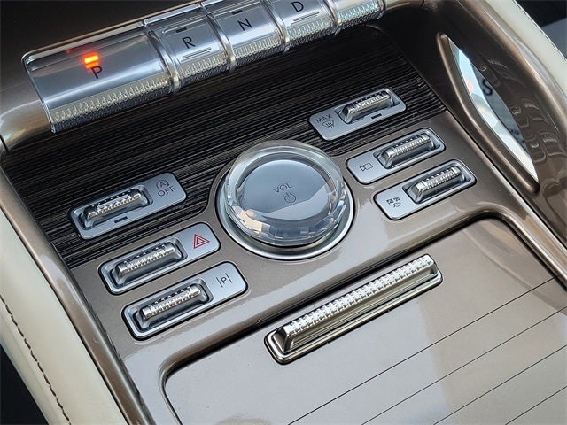 2024 Lincoln Nautilus Black Label