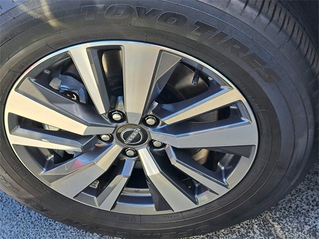 2024 Nissan Pathfinder SL