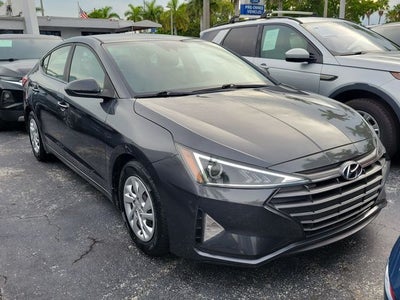 2020 Hyundai Elantra SE