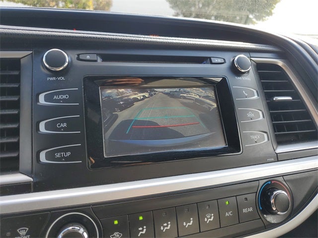 2018 Toyota Highlander LE