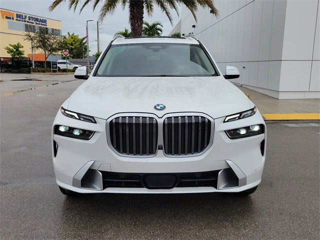 2023 BMW X7 xDrive40i