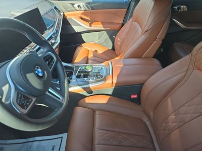 2025 BMW X7 M60i
