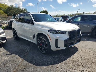 2025 BMW X5 M60i