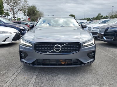2021 Volvo S60 T5 Momentum