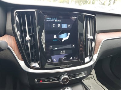 2021 Volvo S60 T5 Momentum