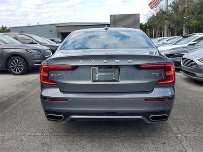 2021 Volvo S60 T5 Momentum
