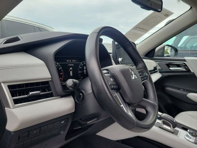 2022 Mitsubishi Outlander SEL