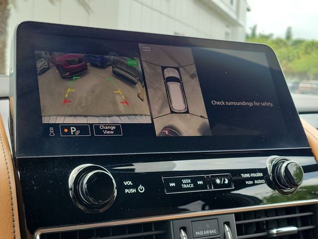 2023 INFINITI QX80 Sensory