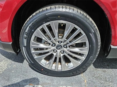 2022 Toyota Venza XLE