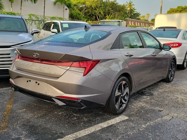 2022 Hyundai Elantra Limited