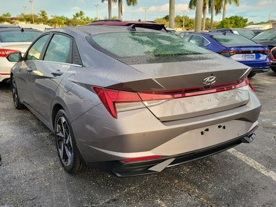 2022 Hyundai Elantra Limited