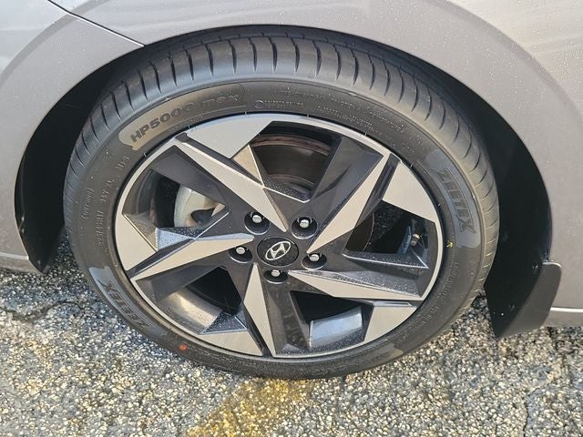 2022 Hyundai Elantra Limited