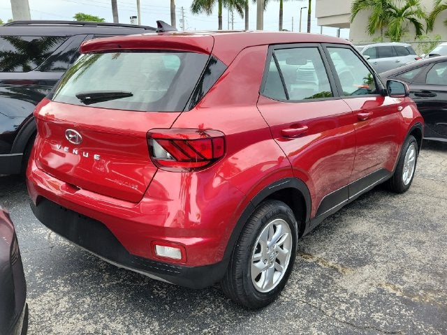 2022 Hyundai Venue SE