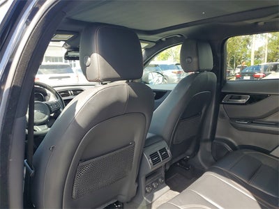 2017 Jaguar F-PACE 35t Prestige