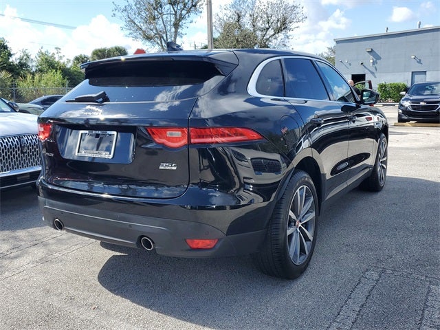 2017 Jaguar F-PACE 35t Prestige