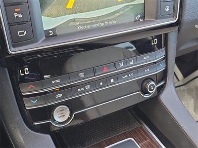 2017 Jaguar F-PACE 35t Prestige