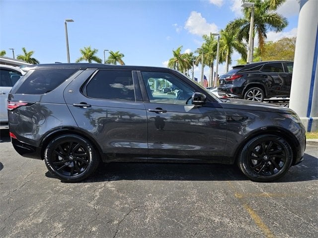 2020 Land Rover Discovery Landmark Edition