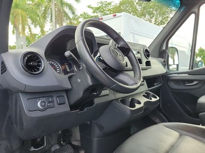 2025 Mercedes-Benz Sprinter 2500 Cargo 170 WB High Roof