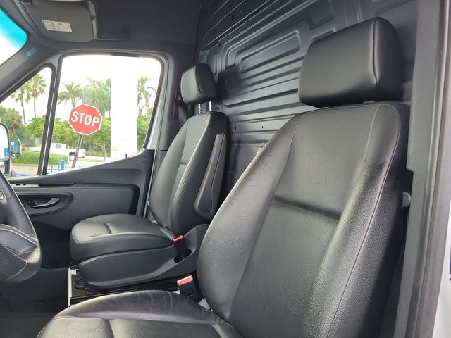 2025 Mercedes-Benz Sprinter 2500 Cargo 170 WB High Roof