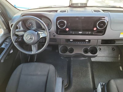2025 Mercedes-Benz Sprinter 2500 Passenger 170 WB High Roof