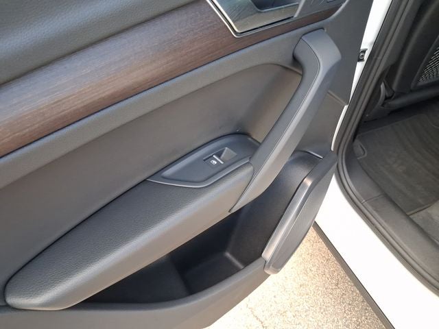 2022 Audi Q5 45 S line Premium quattro