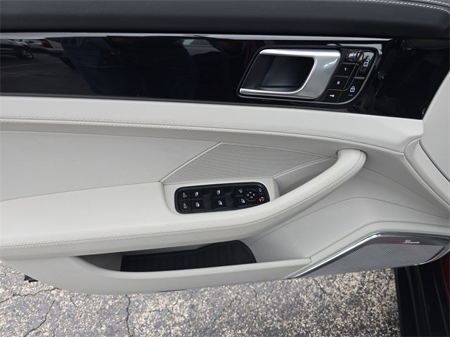 2021 Porsche Panamera GTS