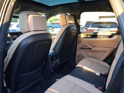 2024 Porsche Cayenne Base
