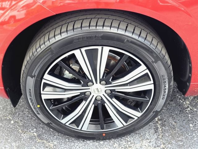 2022 Volvo XC60 B5 Inscription