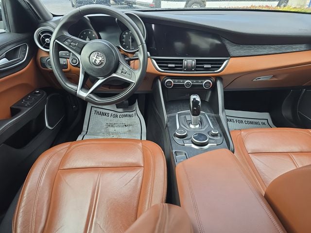 2019 Alfa Romeo Giulia Base